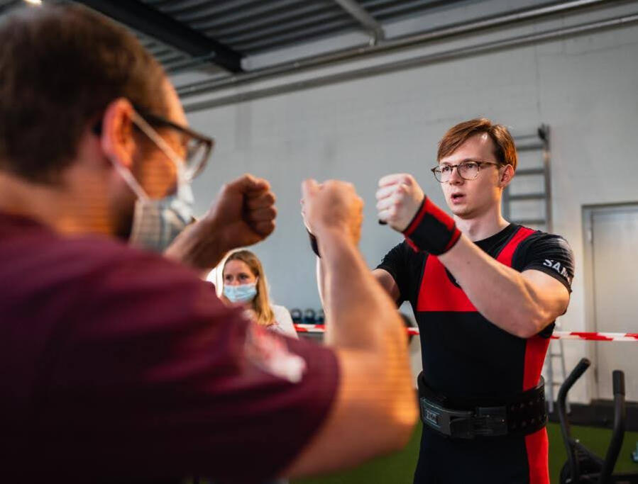 Client Testimonial Picture An athlete of julian kohler telling us about his coaching success with his strength coach